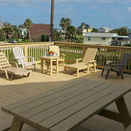 Coastal Serenity Retreat: Private Beach Getaway with Ocean Views Galveston Exterior photo
